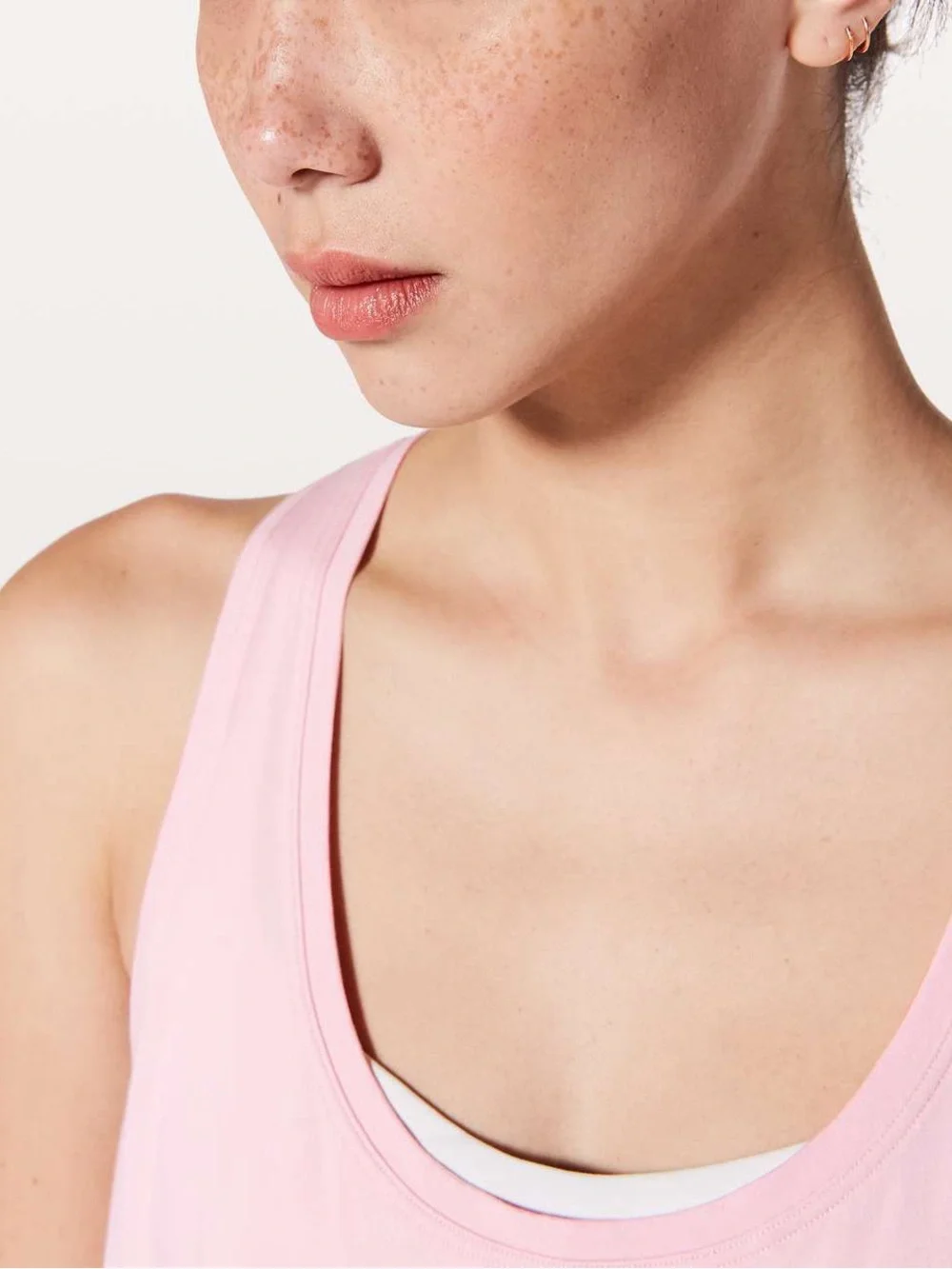 261. Lululemon Love Tank II Petals Pink 8 flaw